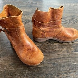 Sanita wooden clog boots size 38